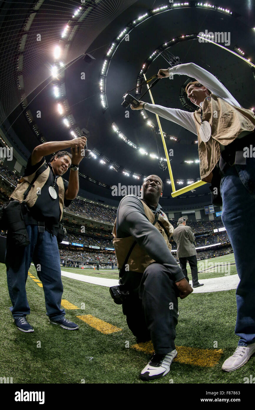 La Nouvelle-Orléans, Louisiane, Etats-Unis. 6 Décembre, 2015. Au cours de la pose des photographes NFL football match entre les New Orleans Saints et les Panthers à la Mercedes-Benz Superdome de New Orleans, LA. Credit : Cal Sport Media/Alamy Live News Banque D'Images