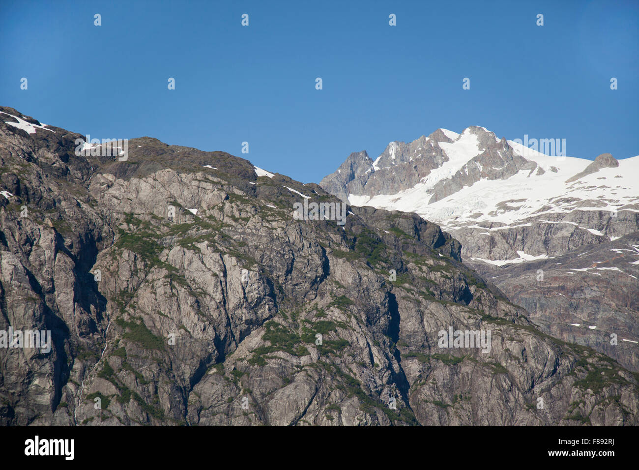 Des pics de montagne et le terrain accidenté en Alaska Banque D'Images