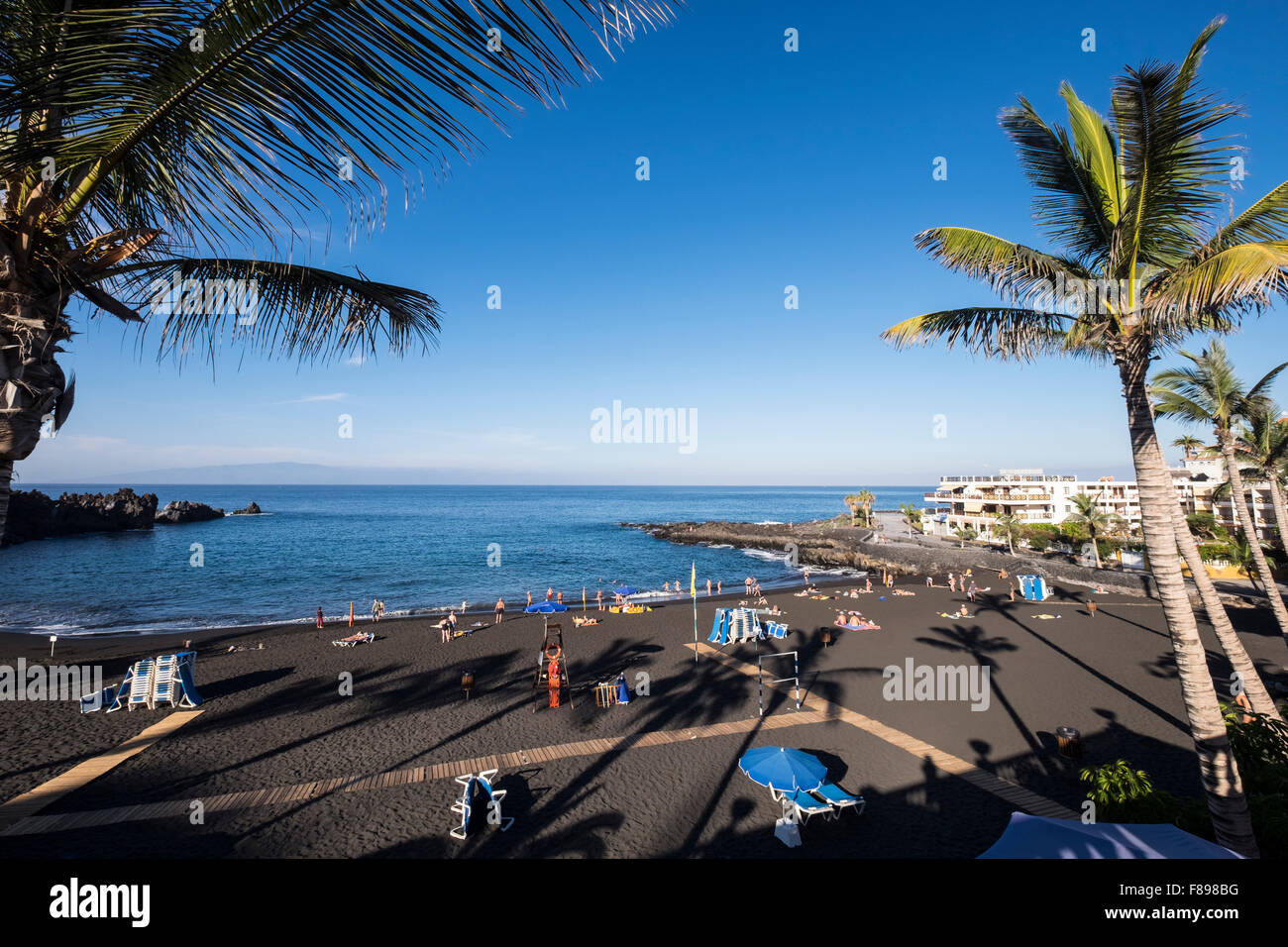 Playa Arena plage de sable noir de Puerto Santiago, à Tenerife, Îles Canaries, Espagne Photo