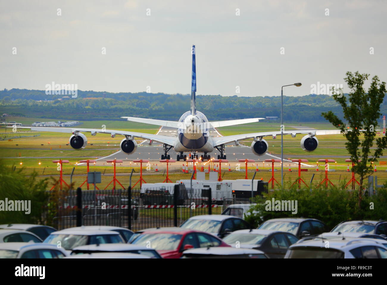 Un Airbus A380 prêt à décoller au Farnborough Air Show 2014 Banque D'Images