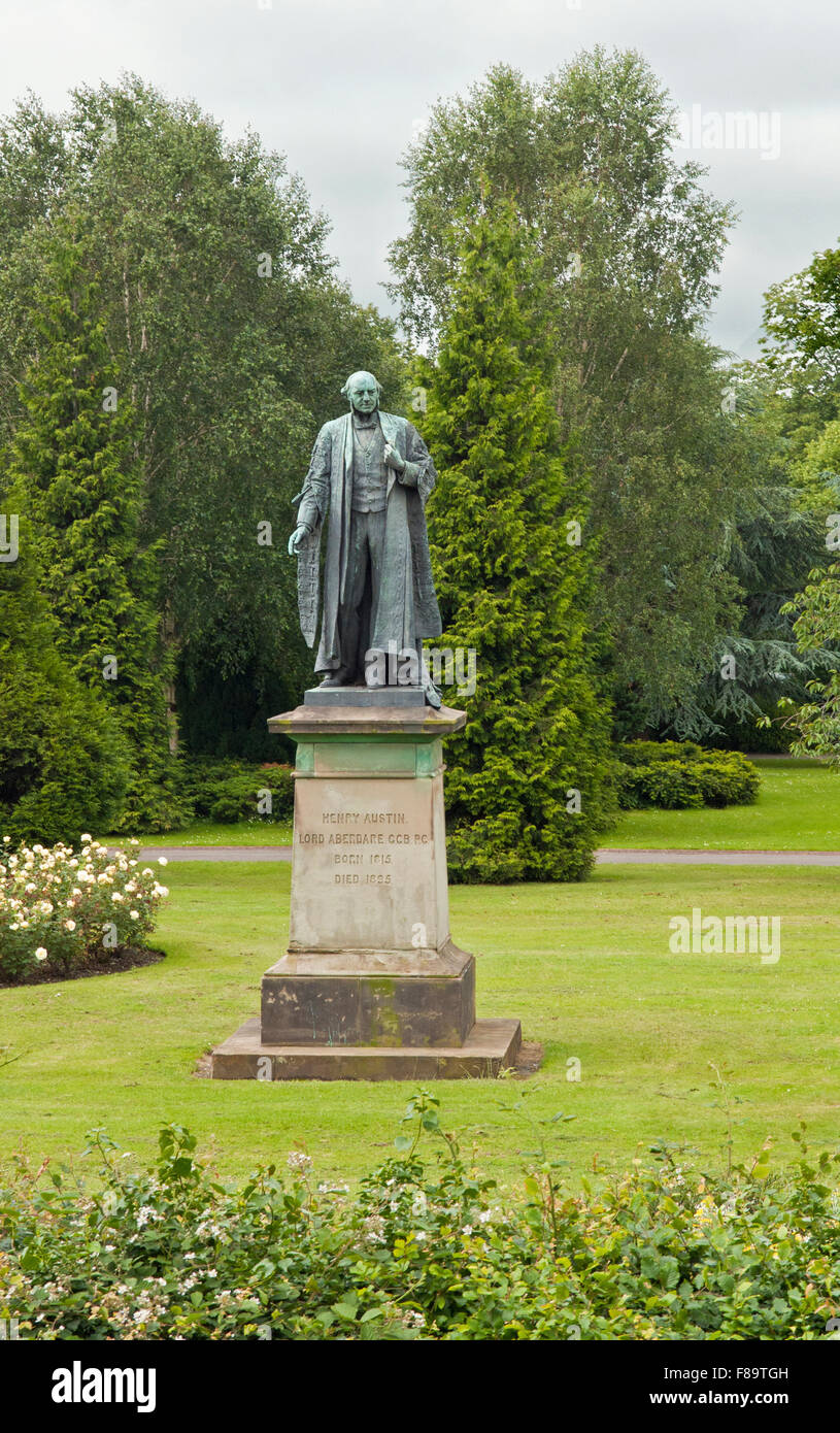 Lord Aberdare Statue en Cathays Park, Cardiff South Wales, UK Banque D'Images