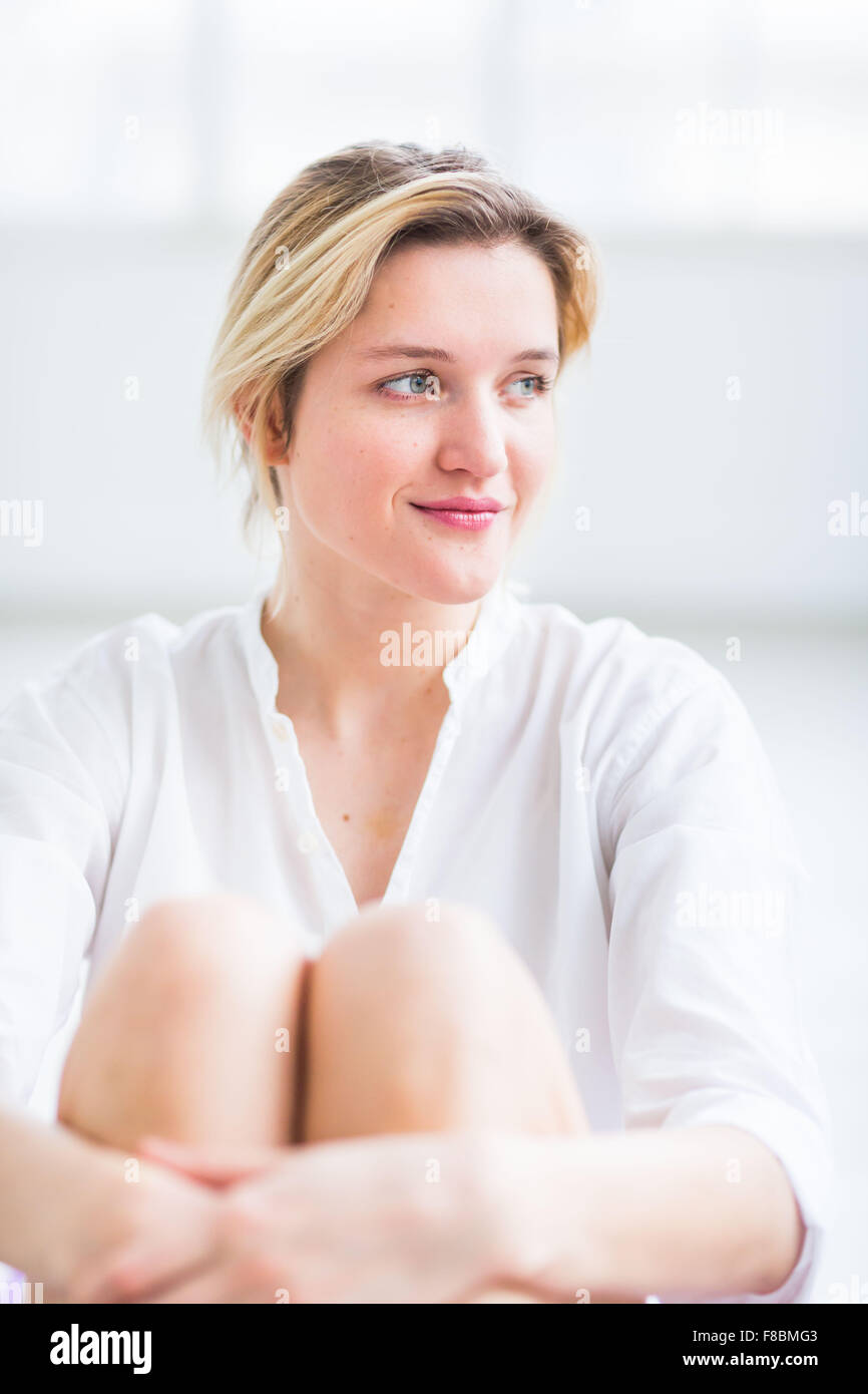 Portrait d'une jeune femme. Banque D'Images