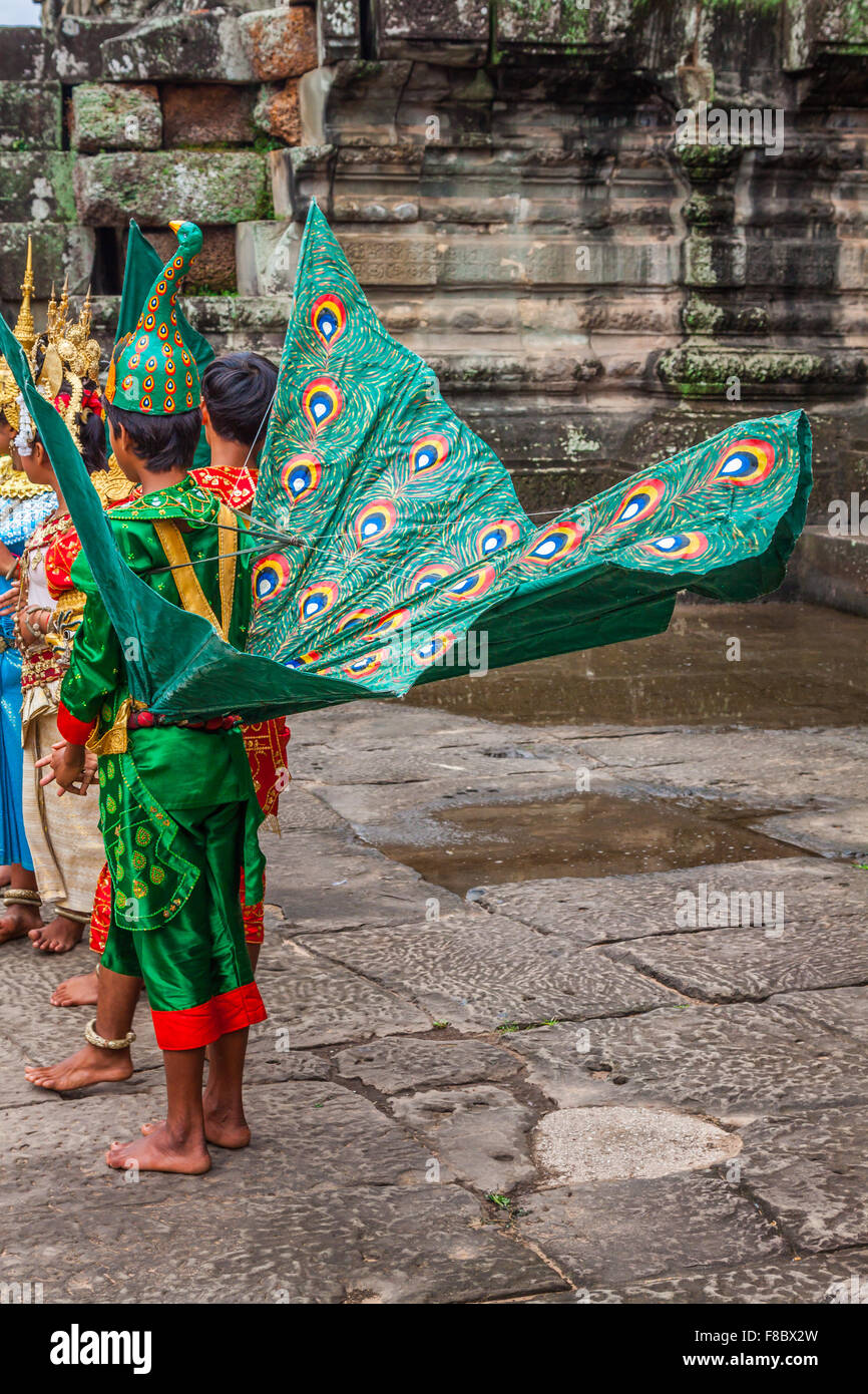 Portez le costume traditionnel d'artistes à Angkor, Cambodge Siemriep,temple. Banque D'Images