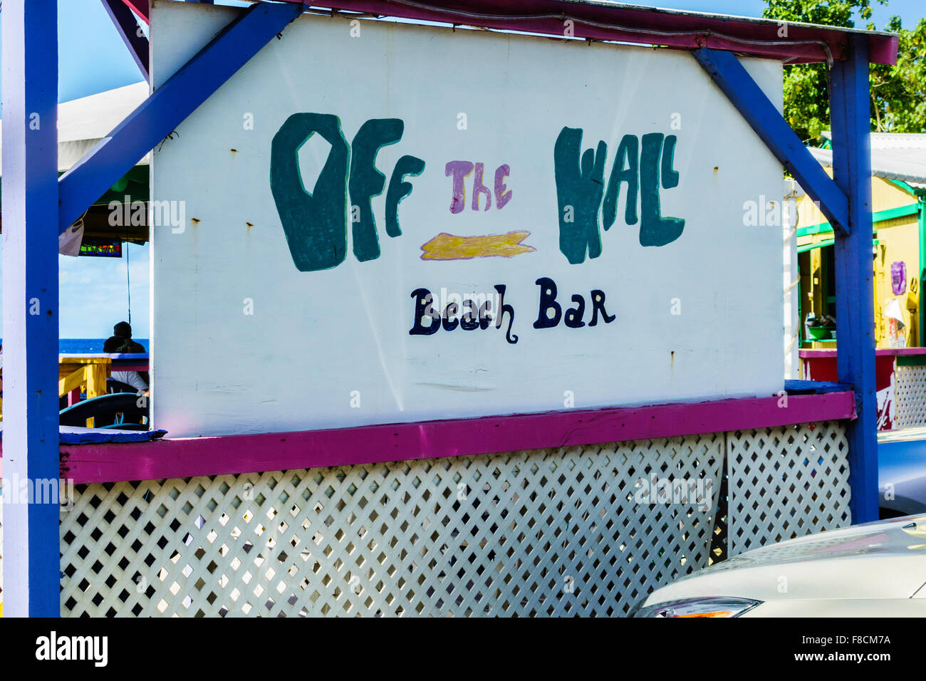 Le signe de sur le mur dans le bar de la plage de Sainte Croix, Îles Vierges des États-Unis. Banque D'Images