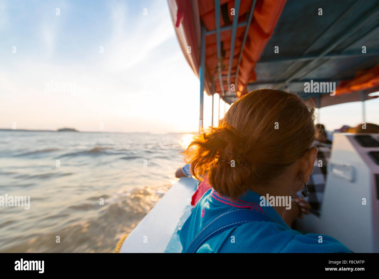 Coucher du soleil sur l'Orénoque à partir d'un bateau à passagers, Ciudad Bolivar, Venezuela Banque D'Images