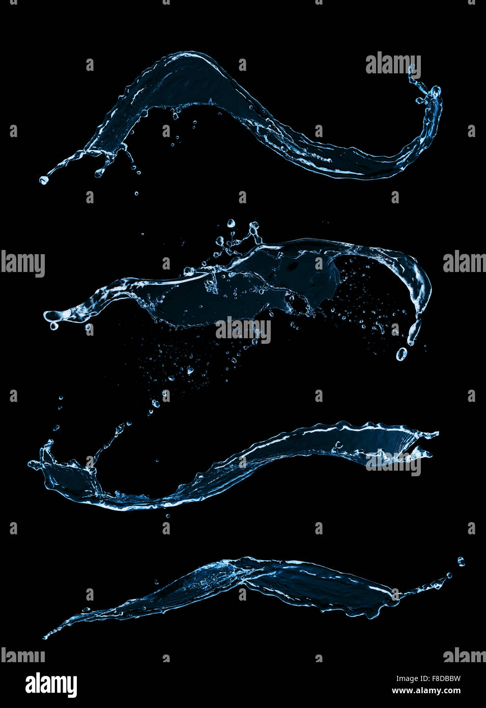 Les éclaboussures d'eau isolé sur fond noir Banque D'Images