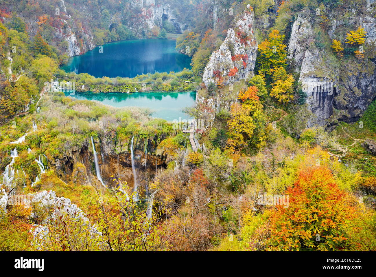 Le parc national des Lacs de Plitvice à l'automne, la Croatie, l'UNESCO Banque D'Images