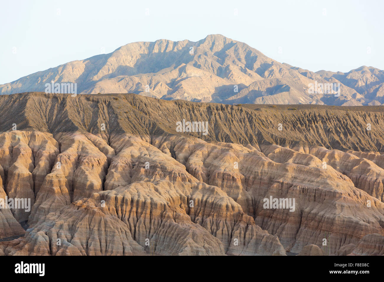 Coucher de soleil coloré dans Rodeo et géologiques rock formation, Argentine Banque D'Images