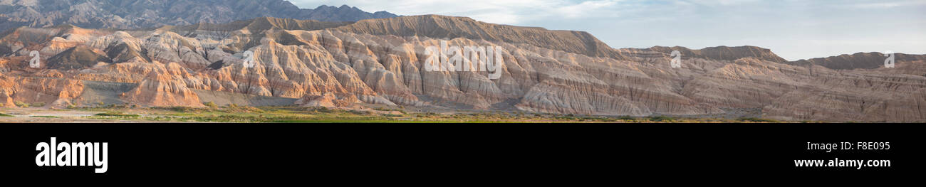 Coucher de soleil coloré dans Rodeo et géologiques rock formation, Argentine Banque D'Images