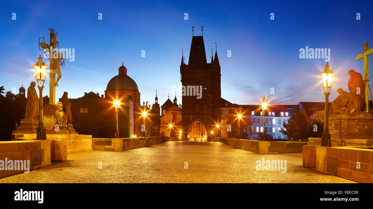 Le Pont Charles, la vieille ville de Prague, République tchèque, l'UNESCO Banque D'Images