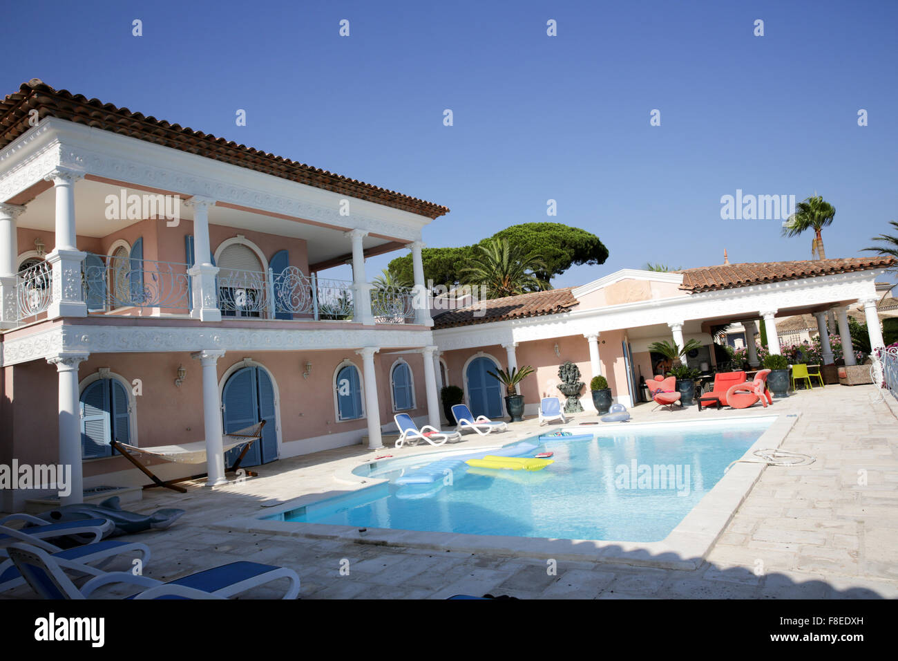 Maison de vacances d'été sur la côte d'Azur, Sainte-Maxime, France Banque D'Images