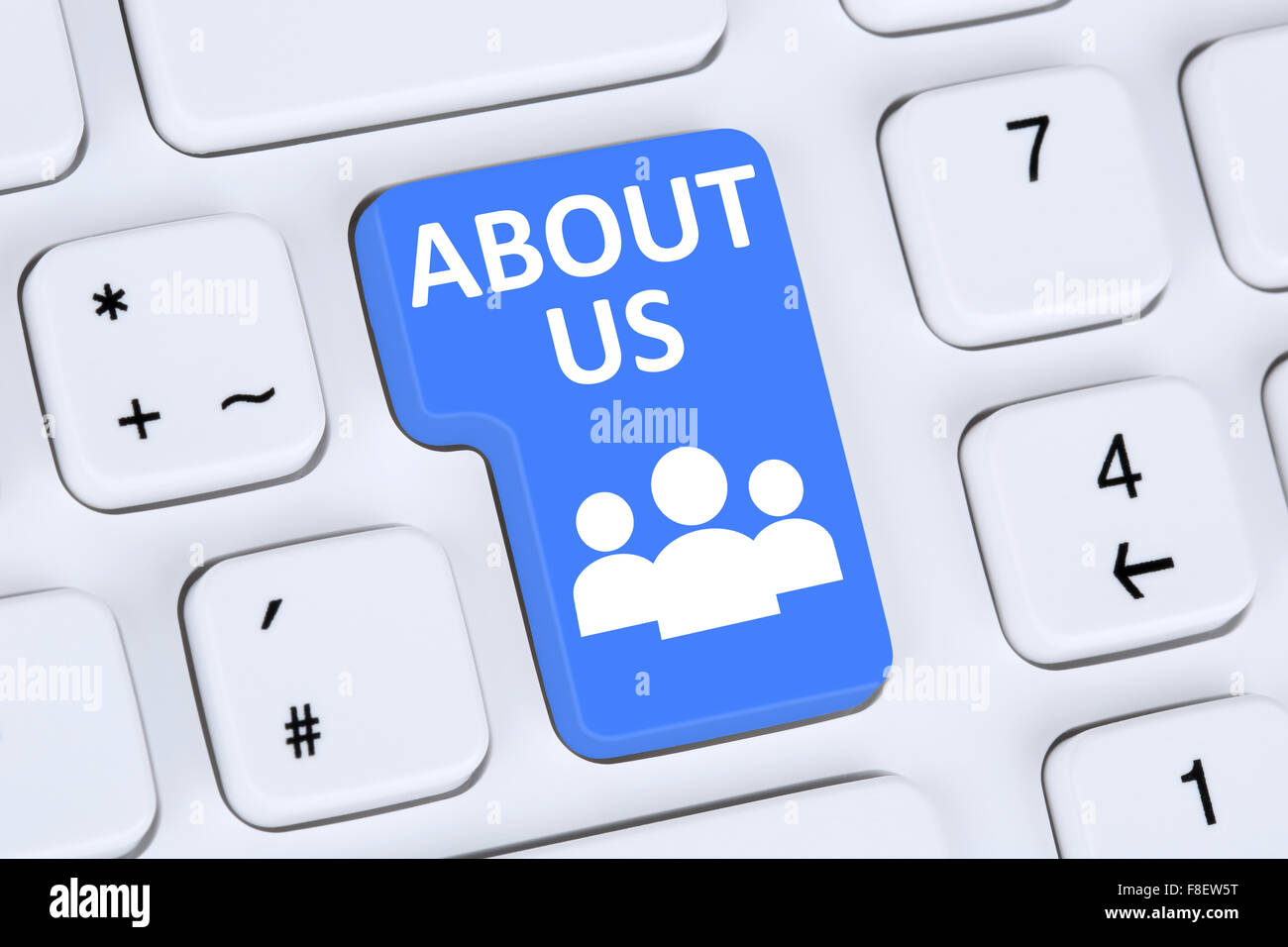 Page A propos de nous Informations sur le site web de l'entreprise Présentation de l'équipe des employés sur internet Banque D'Images Page A propos de nous Informations sur le site web de l'entreprise Présentation de l'équipe des employés sur internet Banque D'Images