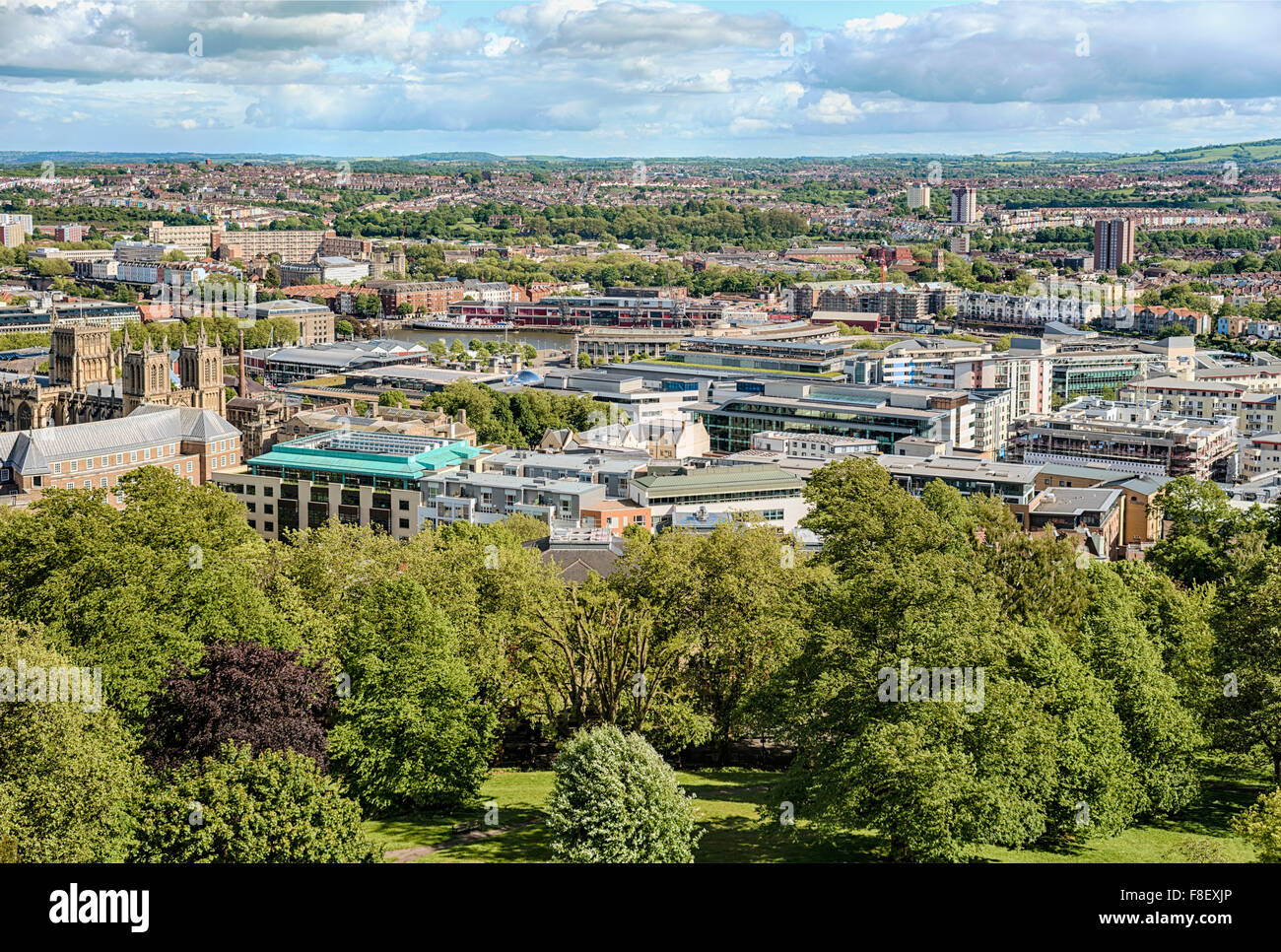 Vue de Brandon Hill sur le centre-ville de Bristol, vu de la tour Cabot, Somerset, England, UK Banque D'Images