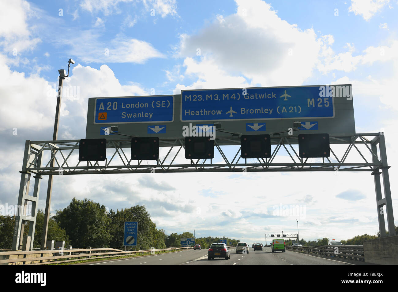 Autoroute M25 la signalisation routière Banque D'Images