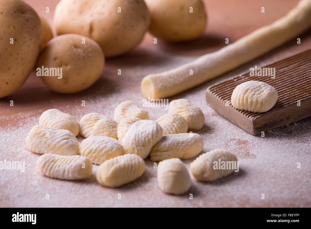 La pomme fait maison encore gnocchi composition de la vie Banque D'Images