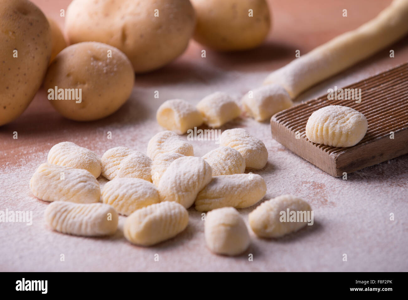 La pomme fait maison encore gnocchi composition de la vie Banque D'Images