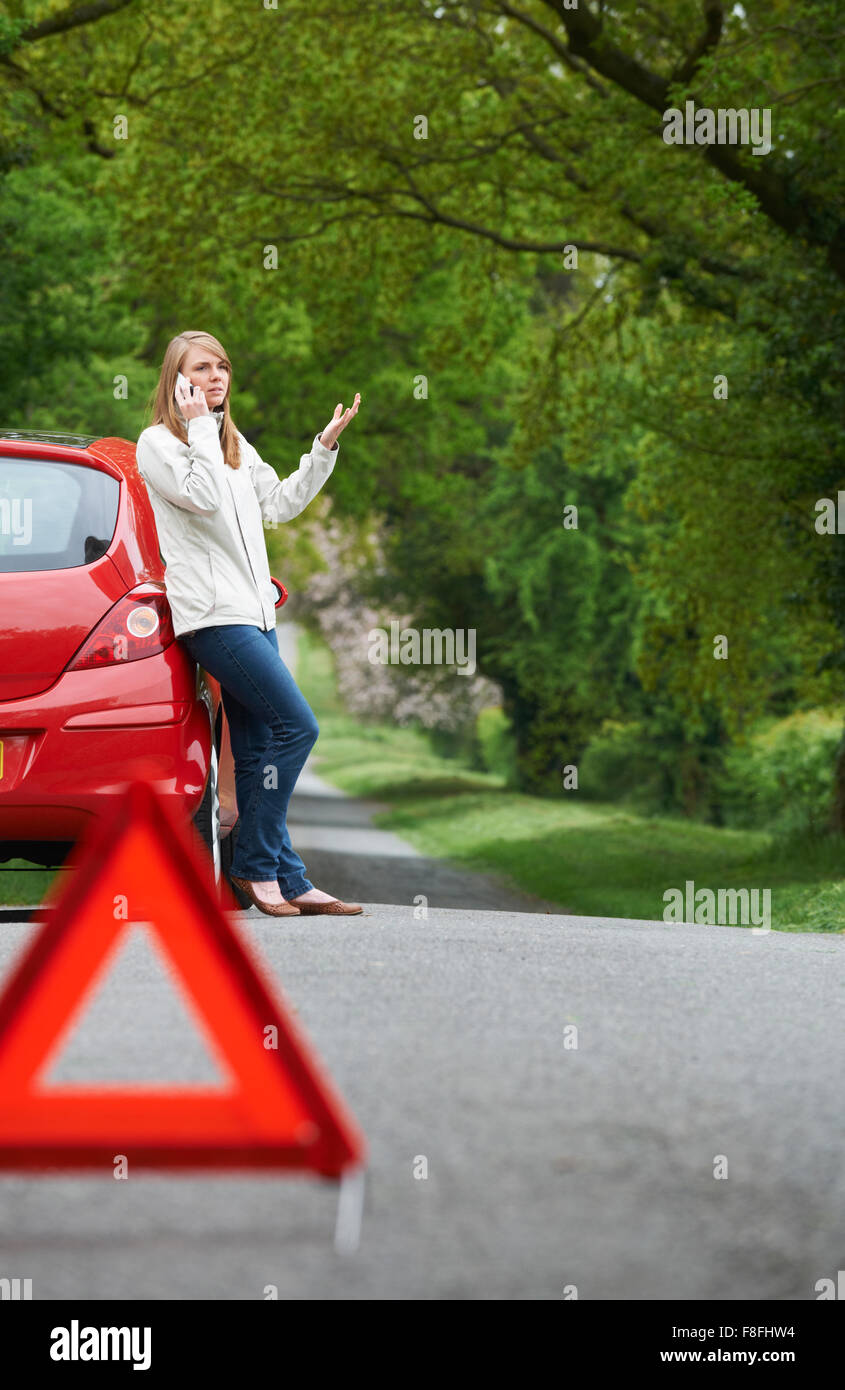 Panneau De Signalisation Automobiliste Banque d'image et photos - Alamy