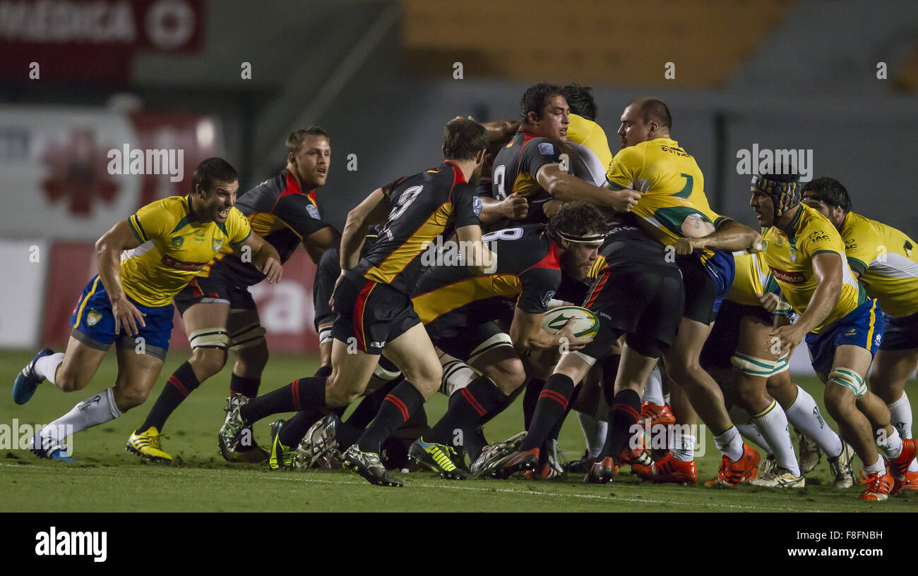 Pour Paulo, SP, BRÉSIL. 9Th Jul 2015. Sao Paulo. SP. Le Brésil. 04/12/2015 - Sport - Rugby - Rugby équipe nationale brésilienne fait face à l'Allemagne dans le stade de Pacaembu, pour Paulo, ce vendredi (04), le Super Challenge Rugby BRA XV. Le jeu de rugby à cet endroit montre la croissance du sport dans le pays et est un grand pas pour la massification du sport. Photo : Dorivan Marinho/Midas Presse © csm/Alamy Live News Banque D'Images