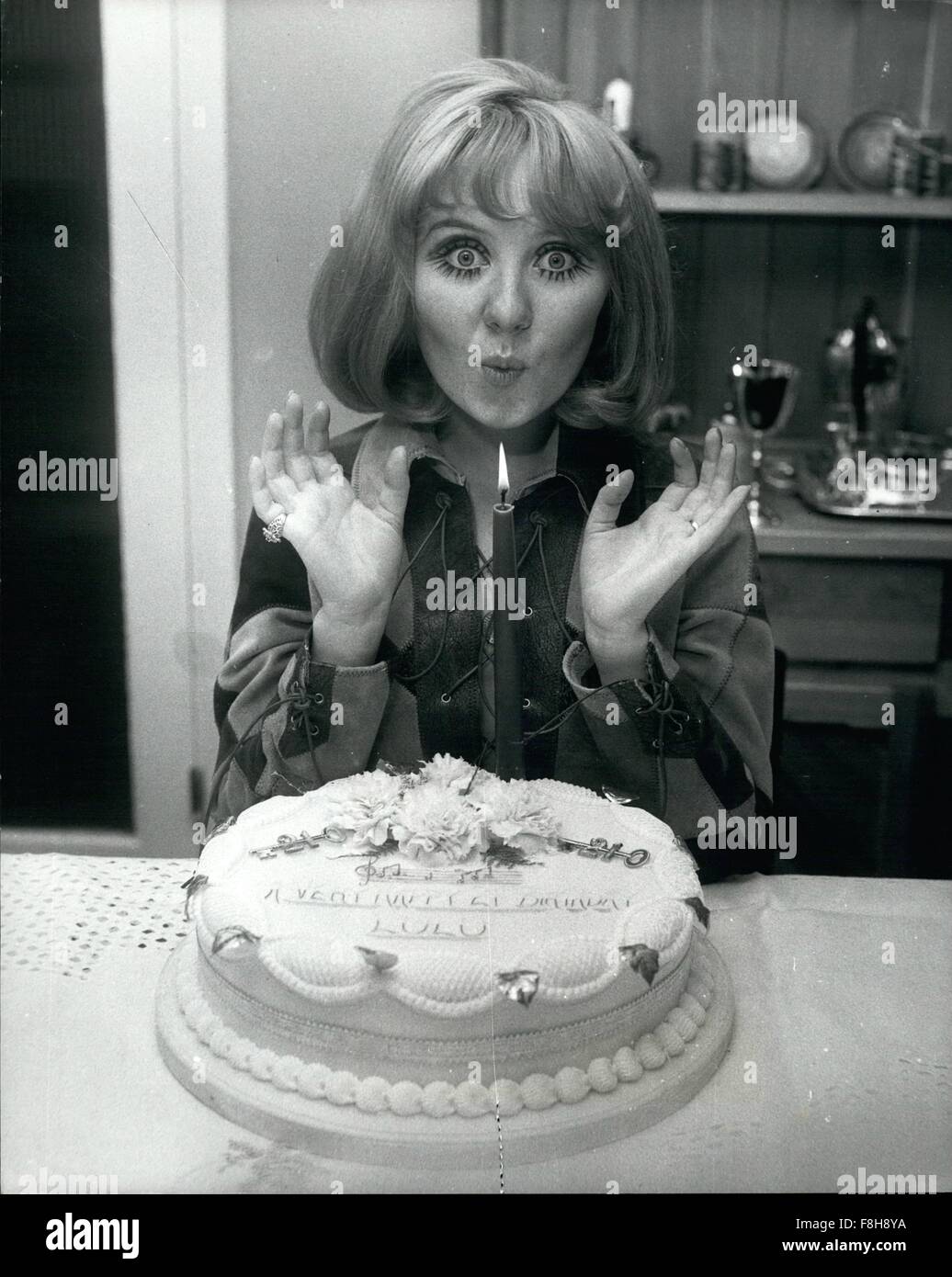 1968 Lulu Pop Star Celebre Son 21e Anniversaire Demain Lulu La Pop Star Tres Reussie Et L Epouse De Maurice Gibb Des Bee Gee Group Va Celebrer Son 21e Anniversaire Demain Lundi 1968 Lulu Pop Star Celebre Son 21e Anniversaire Demain Lulu La Pop Star Tres Reussie Et L Epouse De Maurice Gibb Des Bee Gee Group Va Celebrer Son 21e Anniversaire Demain Lundi
