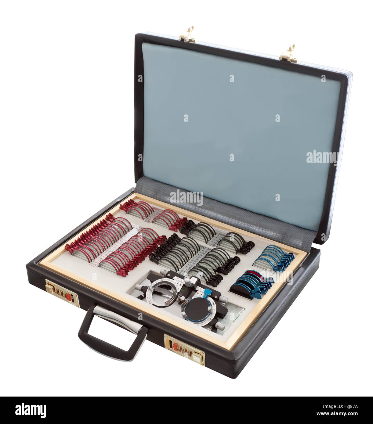 Ophtalmologiste fort avec lentilles over white Banque D'Images