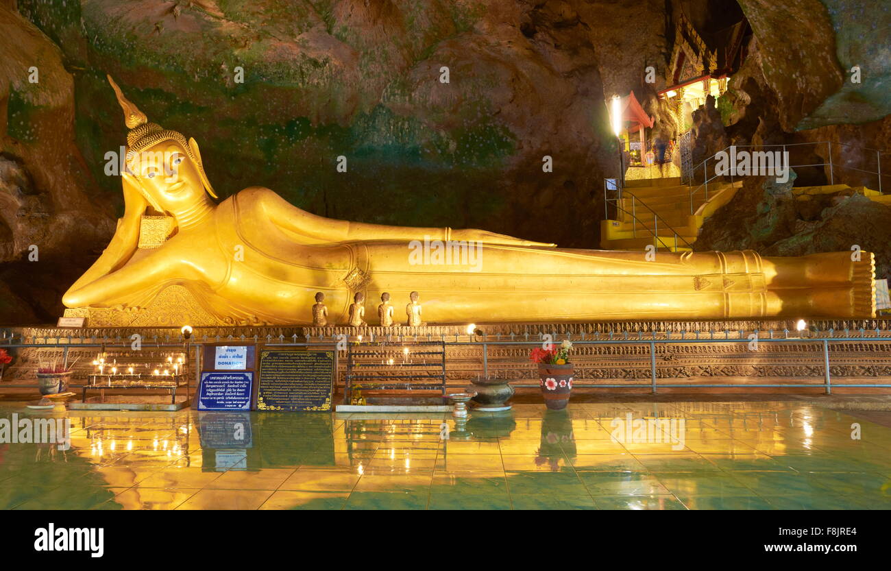 Thaïlande - province de Phang Nga, Wat Suwan Kuha Cave Temple Banque D'Images
