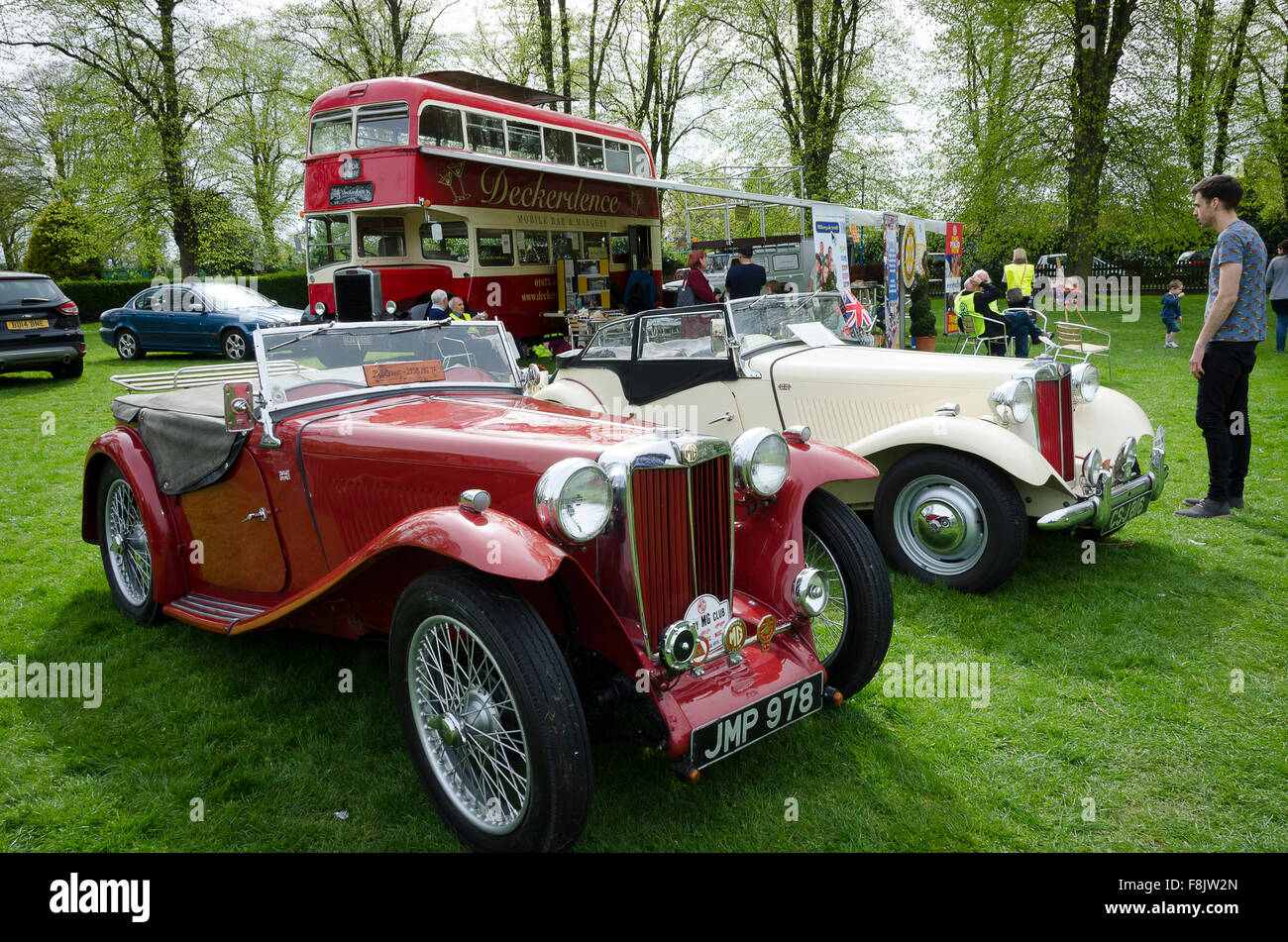 Les voitures de sport MG Vintage Rugby, Foire de Printemps, Rugby, Warwickshire, Angleterre Banque D'Images