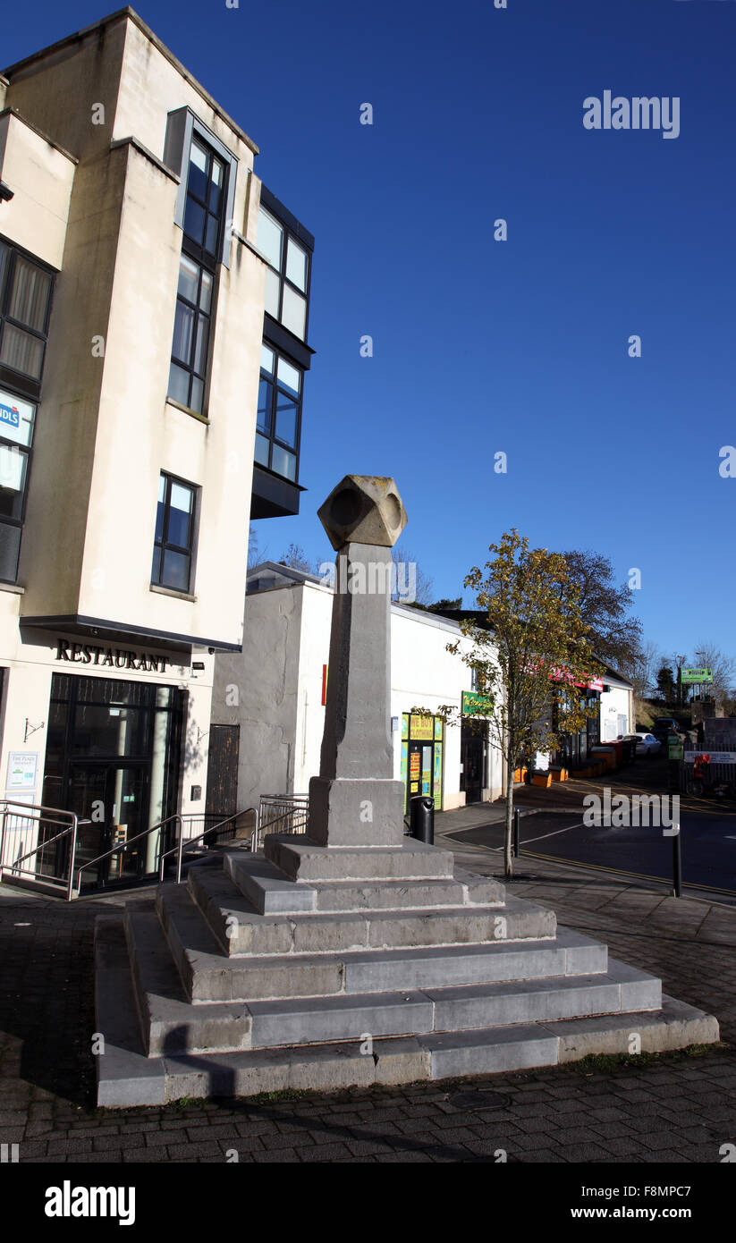 17e siècle, ancienne croix croix ville, peut-être un cadran solaire, Monaghan Banque D'Images