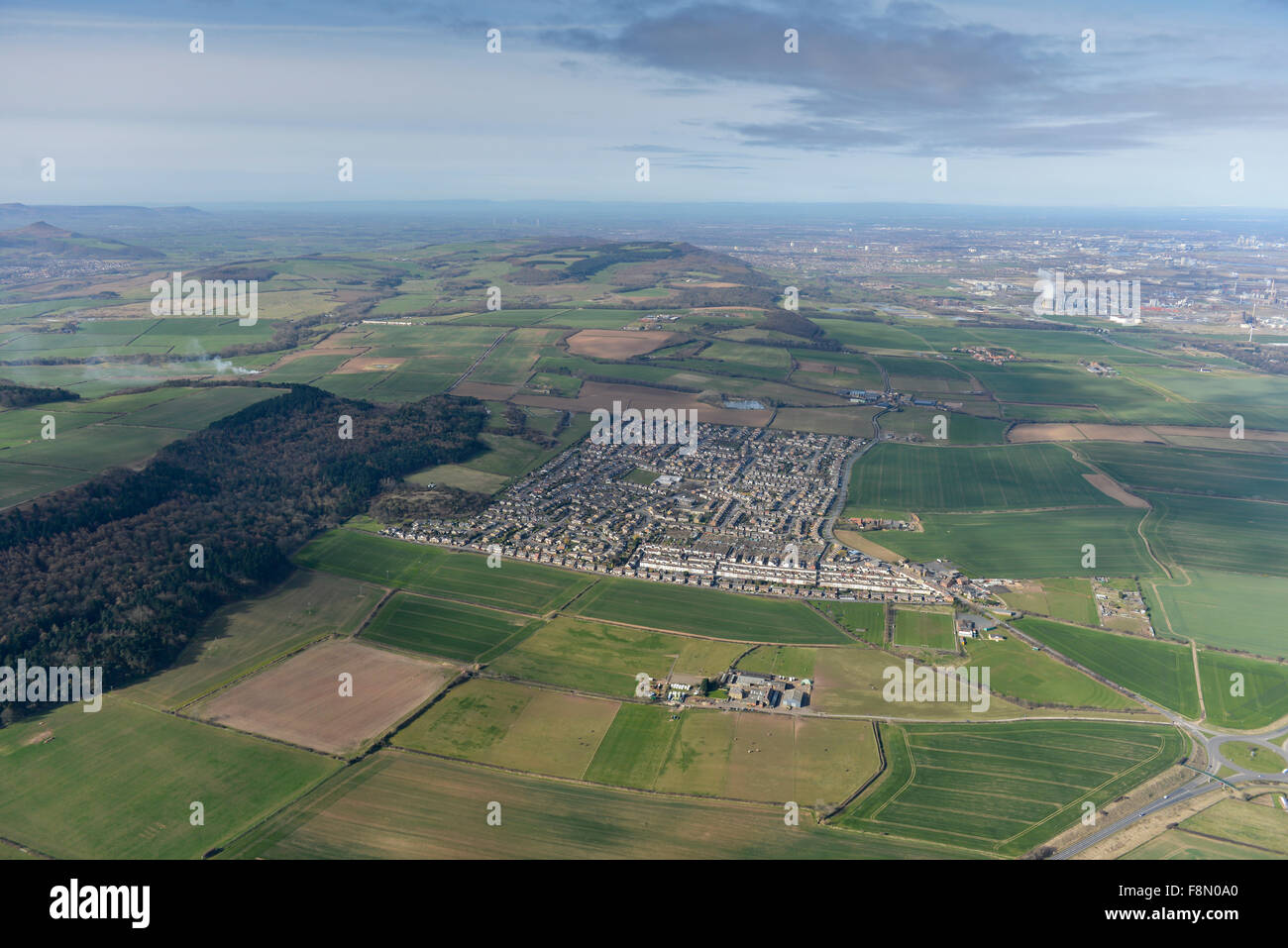 Une vue aérienne du village de New North Yorkshire Marske. La périphérie sud de Middlesbrough sont visibles dans la distance Banque D'Images