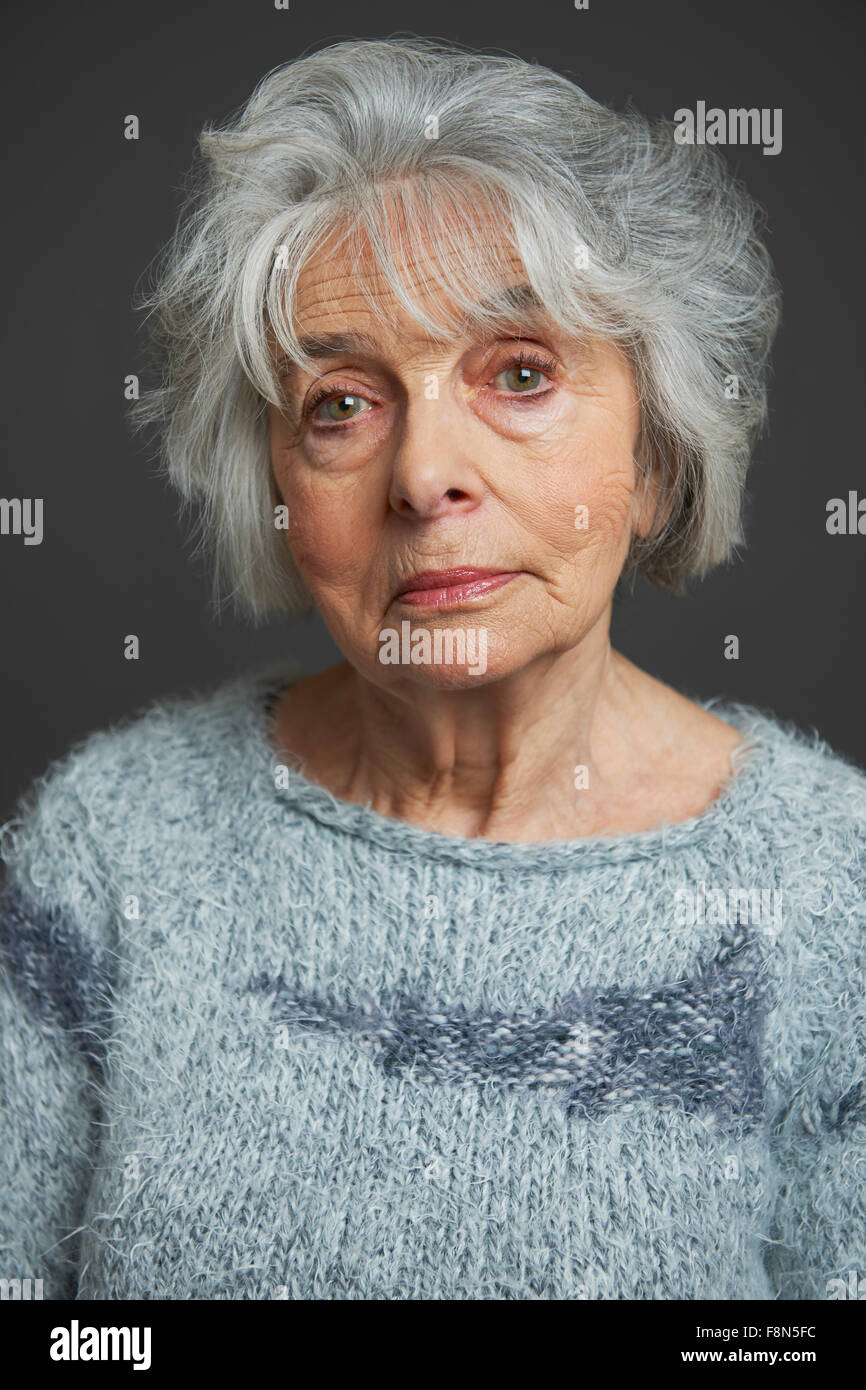 Studio Portrait of Senior Woman Banque D'Images