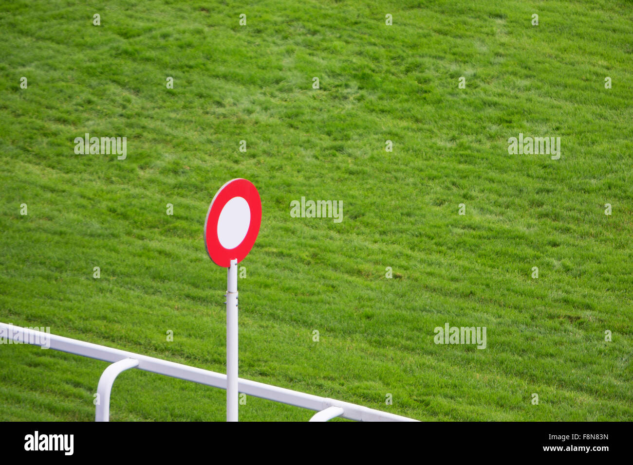 Poste de finition sur la voie de Course de Chevaux Banque D'Images