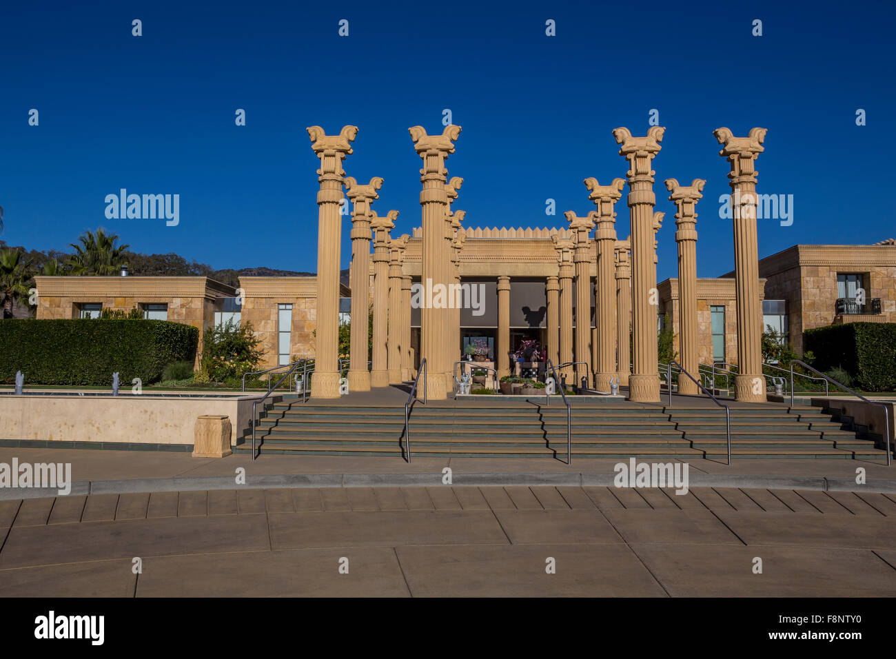 Salle de dégustation de vins, salle de dégustation, Winery, Darioush Winery, Silverado Trail, Napa Valley, Comté de Napa, Californie Banque D'Images