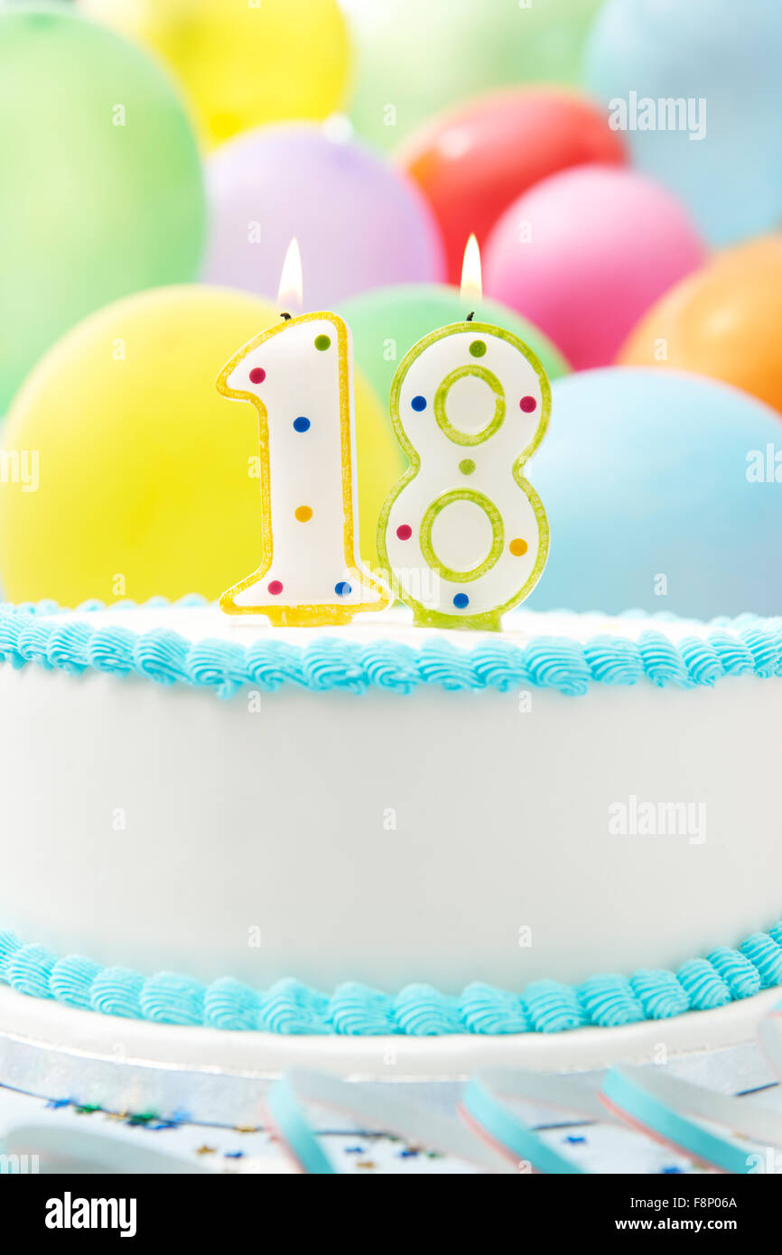 La célébration 18e anniversaire gâteau Banque D'Images