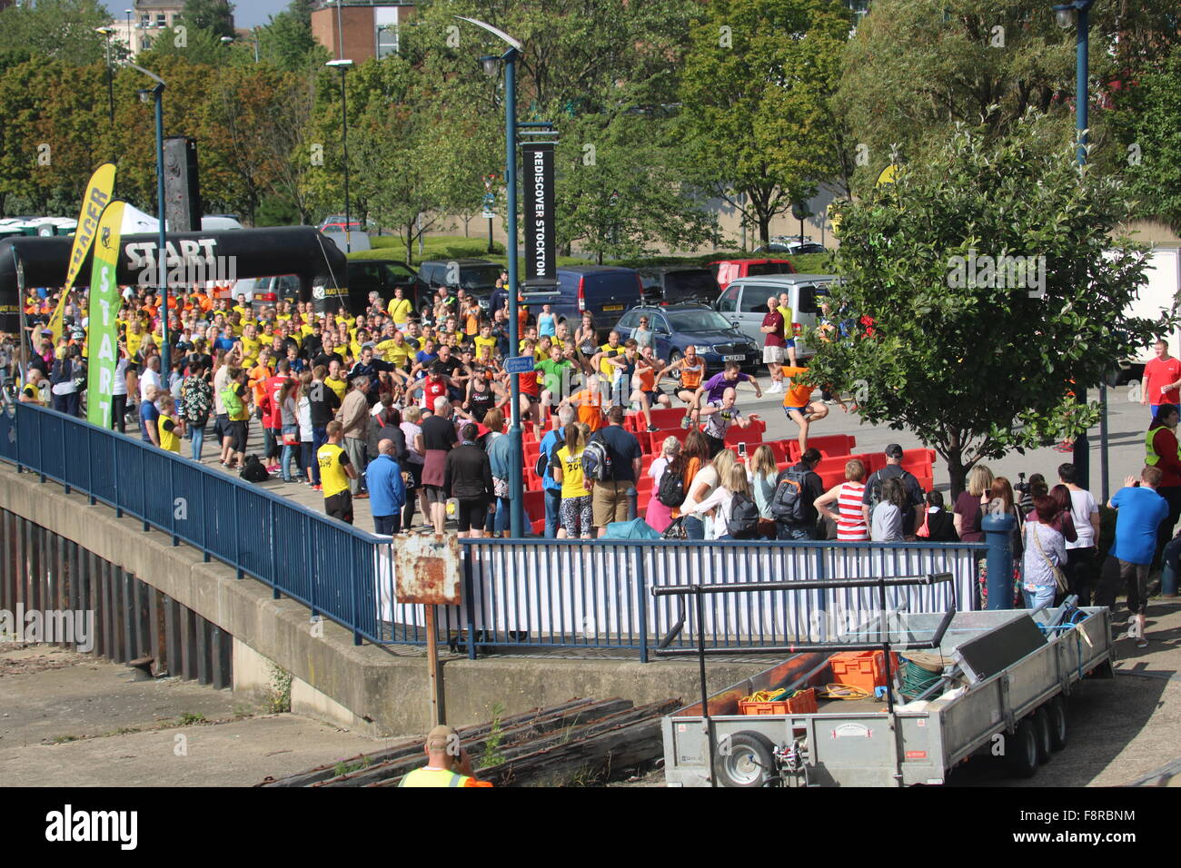 Le début de la rivière Stockton 2015 course de rat. Banque D'Images