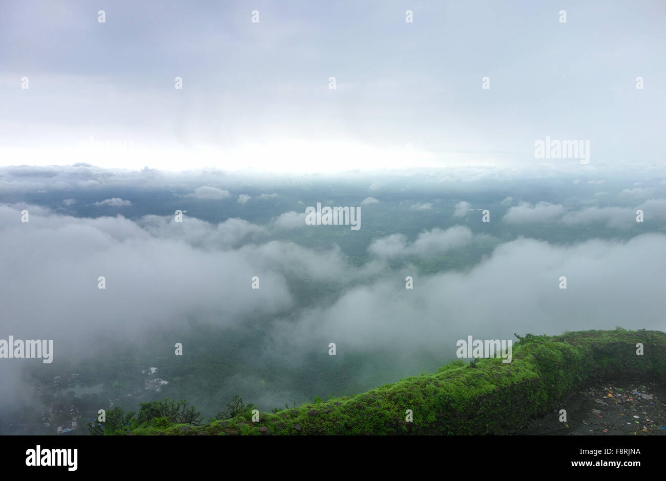 Vue du haut de la colline de mousson, Pavagadh Champaner-pavagadh parc archéologique, panchmahal district, Gujarat, Inde Banque D'Images