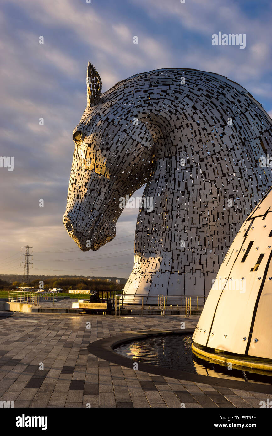 Les Kelpies, Helix, Falkirk, Ecosse, Royaume-Uni. Sculptures d'Andy Scott. Banque D'Images
