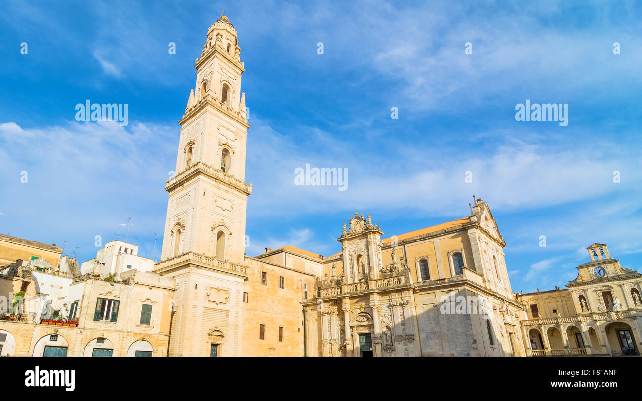 Place Piazza del Duomo avec la cathédrale en Lecce, Italie. Banque D'Images