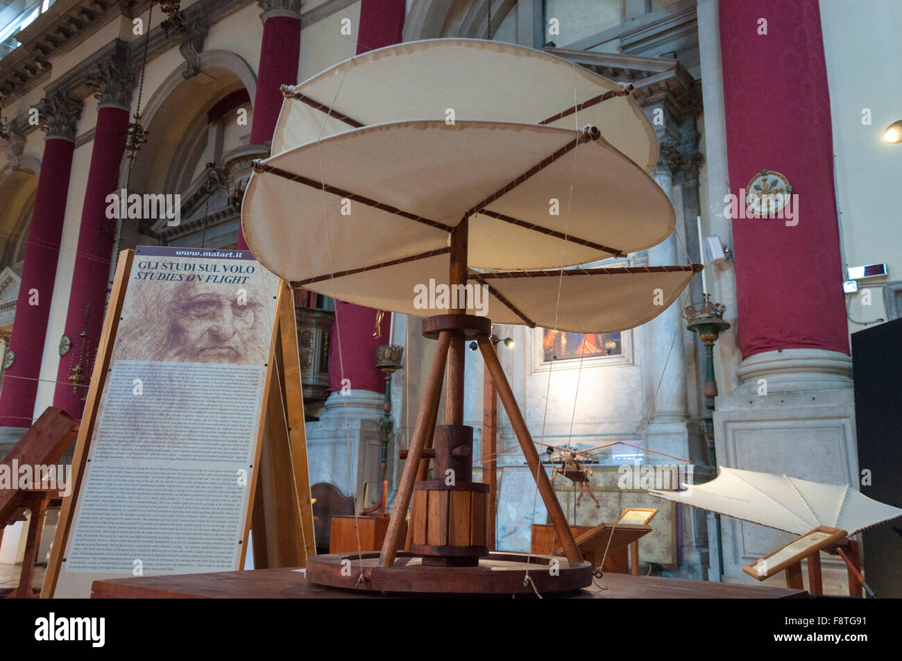 Exposition de Da Vinci machines, machines volantes illustré ici, Venise, Italie Banque D'Images