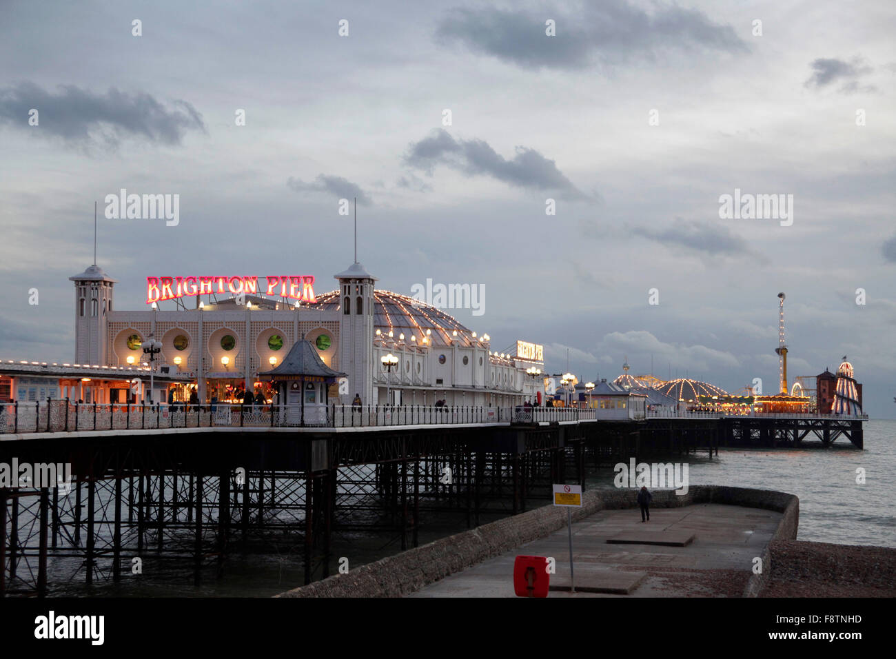 La jetée de Brighton, Sussex, Royaume-Uni. Banque D'Images