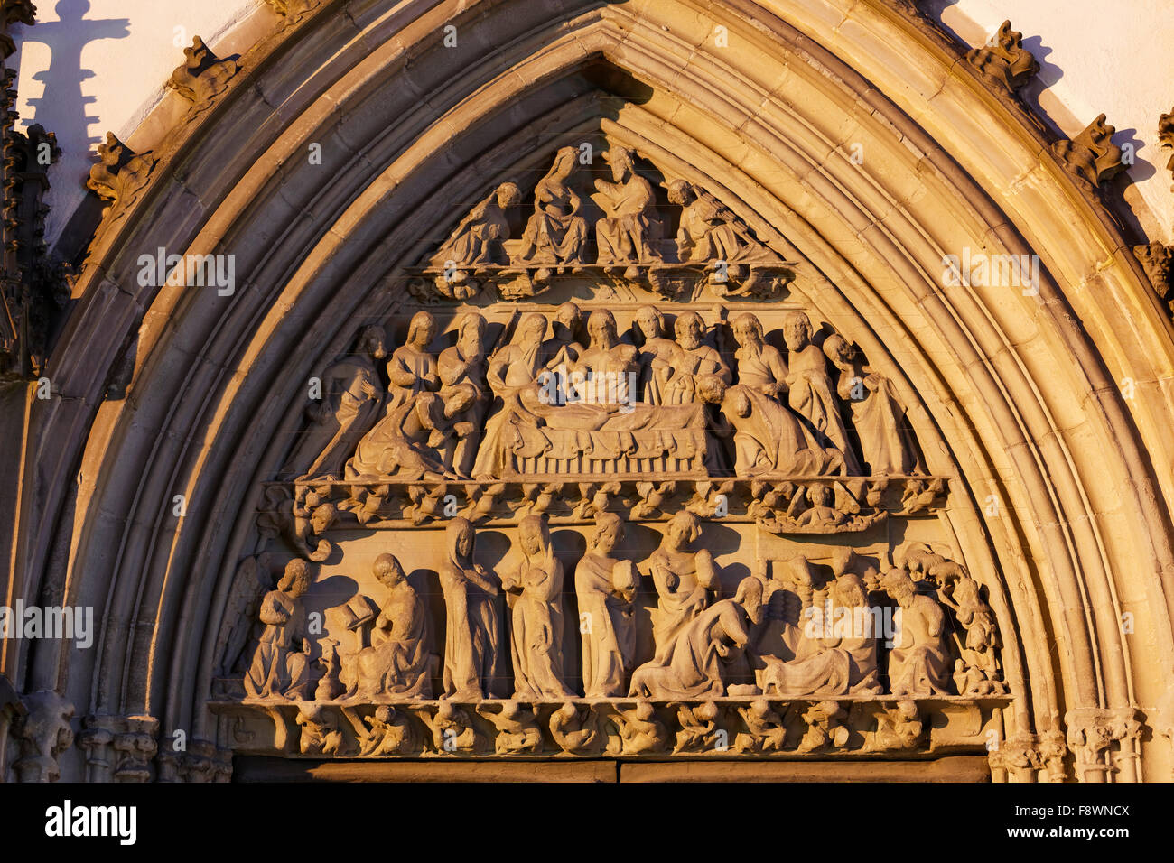 Tympan de l'église de Notre-Dame, Ravensburg, en Haute Souabe, Bade-Wurtemberg, Allemagne Banque D'Images