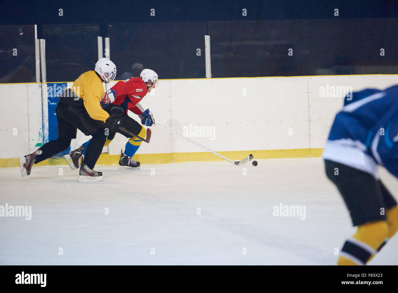 Les joueurs de hockey sur glace le sport en action, les comptetition concpet Banque D'Images