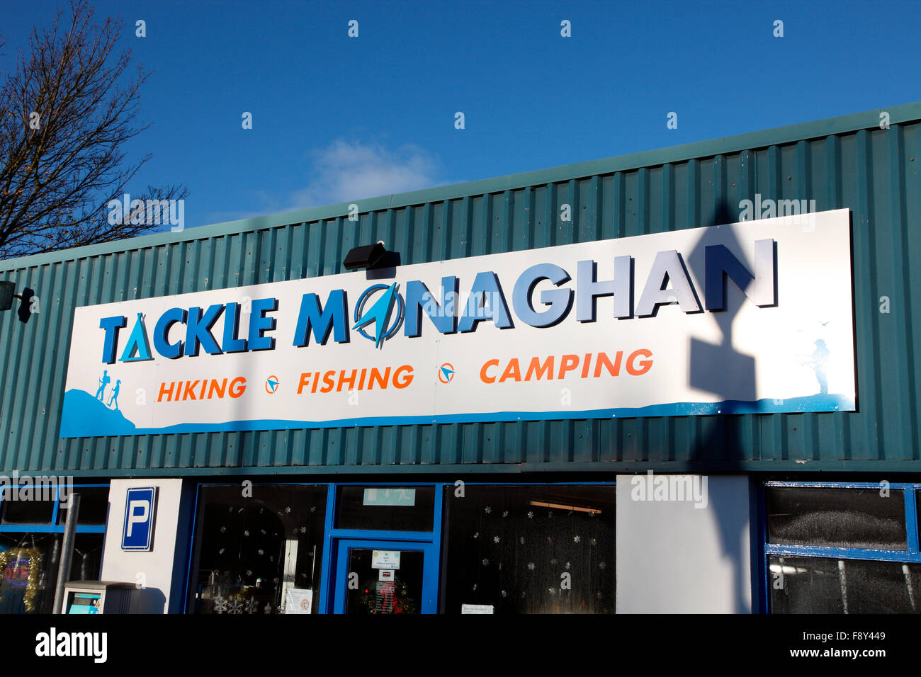 S'attaquer à Monaghan, les activités de plein air boutique dans Monaghan town Banque D'Images