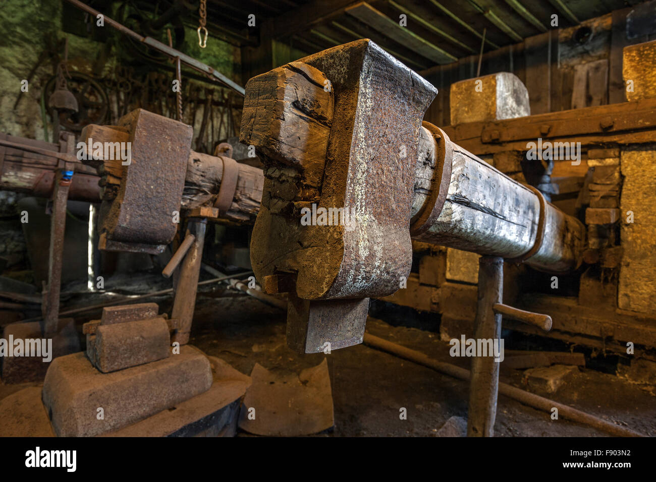 L'intérieur, marteaux, atelier dans un broyeur à marteaux, historique Bad Oberdorf à Bad Hindelang, Allgäu, Bavière, Allemagne Banque D'Images