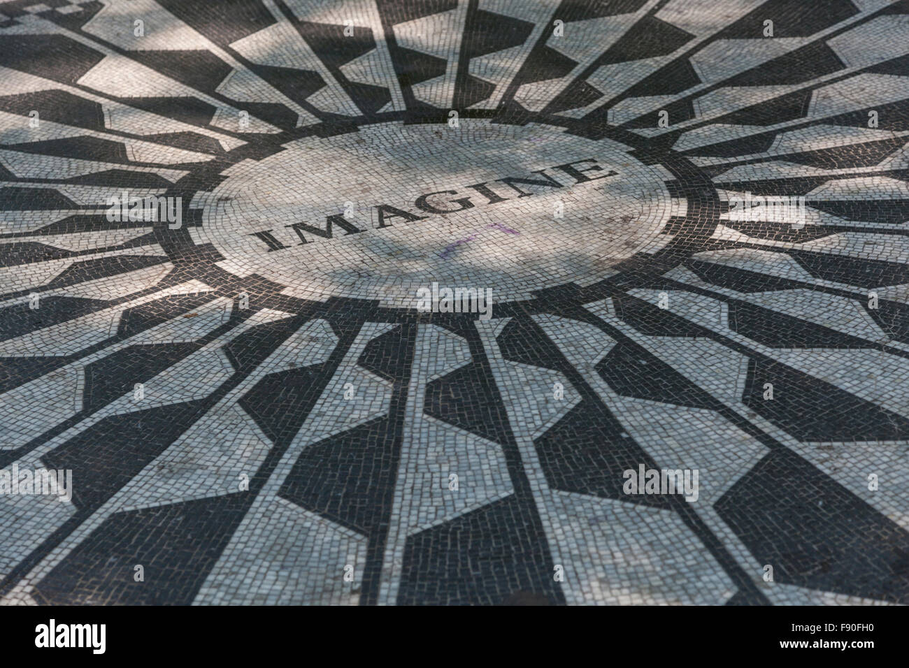 John Lennon Imagine memorial, dans Central Park, New York, USA Banque D'Images