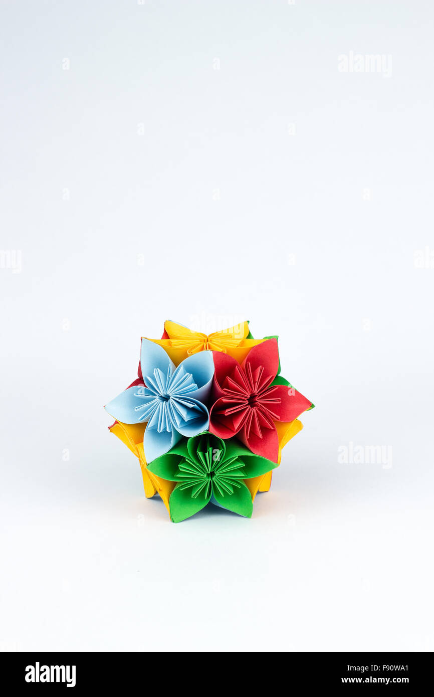 L'origami fleur avec des couleurs multiples Banque D'Images
