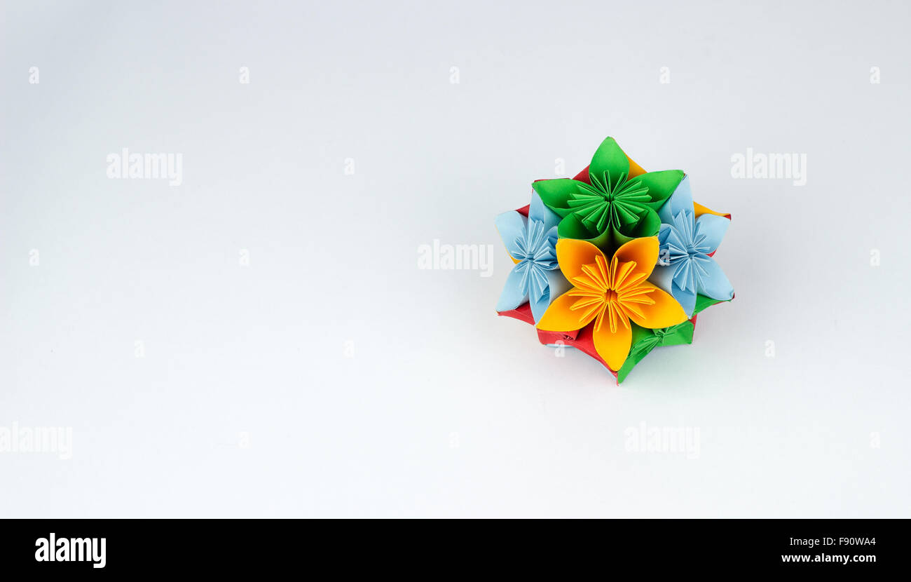 L'origami fleur en plusieurs couleurs Banque D'Images