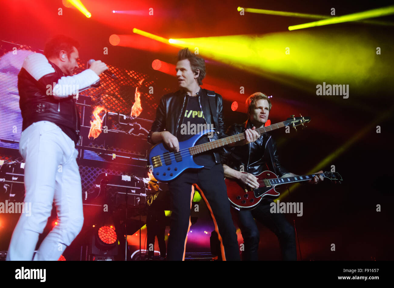 Liverpool, Royaume-Uni. 12 décembre 2015. Simon Le Bon et John Taylor de Duran Duran effectue la dernière date de leur tournée au Liverpool Echo Arena. &Acirc ;&copier ; Paul Warburton/Alamy Live News Banque D'Images