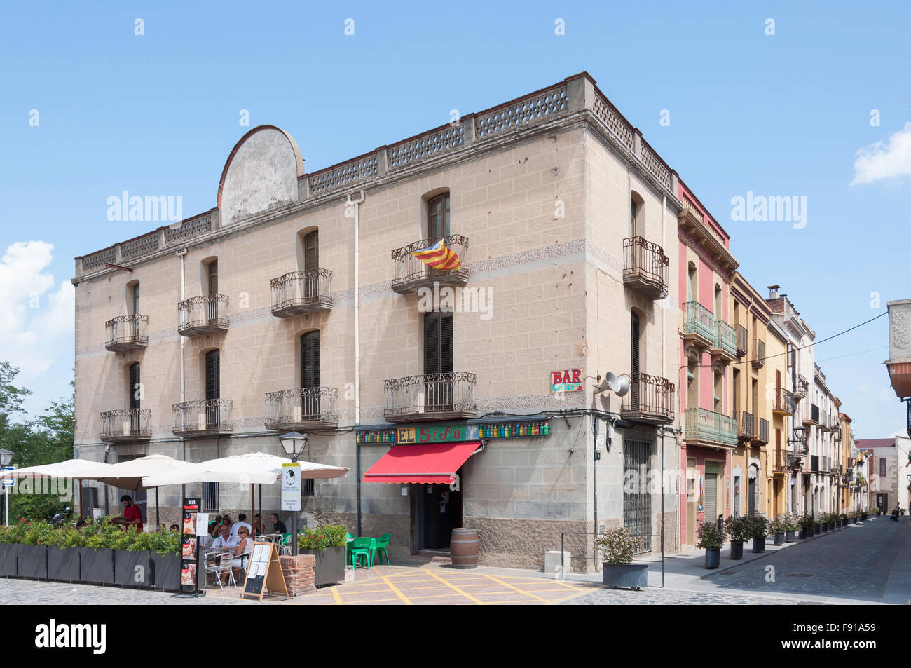Restaurant El Sifo, Plaça dels Bous (Square des boeufs), Hostalric, province de Gérone, Catalogne, Espagne Banque D'Images