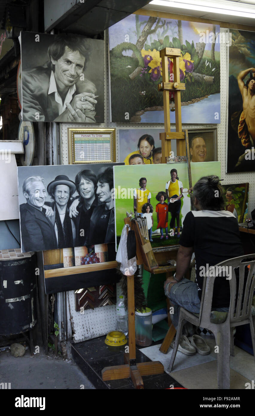 Artistes et Peintres la création d'œuvres d'art originales et la copie de tableaux célèbres et les photographies d'Art Street Pattaya Thaïlande Banque D'Images