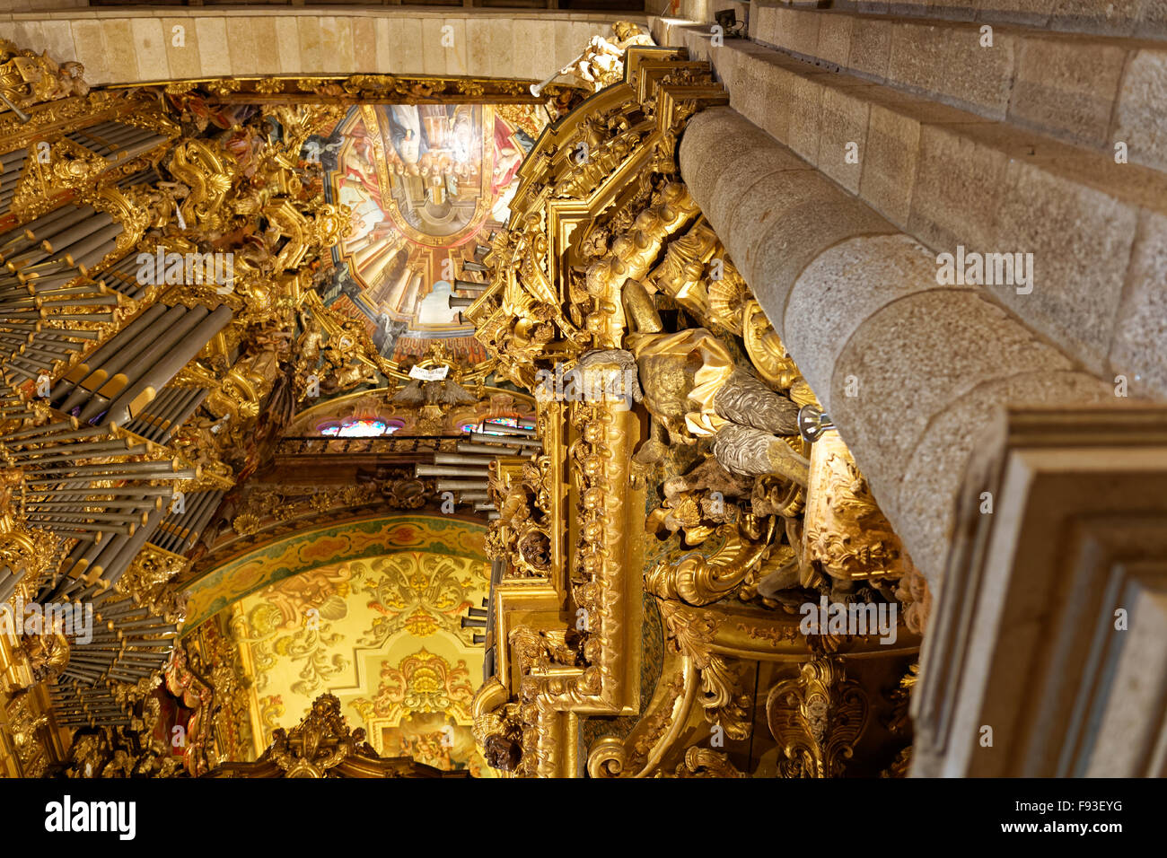 Ancien orgue à la cathédrale de Braga Banque D'Images