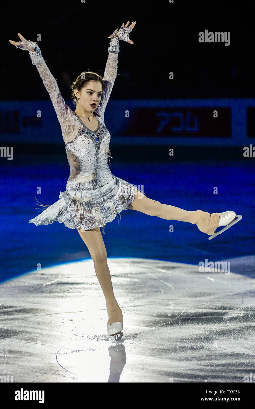13 déc., 2015 - La Russie est championne du monde junior 2015 EVGENIA MEDVEDEVA effectue au cours de l'exposition à la 21e programme ISU Grand Prix of Figure Skating Final à Barcelone - Le ISU Grand Prix of Figure Skating Final, qui aura lieu conjointement avec la finale du Junior Grand Prix, est la consécration du Grand Prix circuit série et la deuxième plus importante manifestation de l'Union internationale de patinage (ISU) après les Championnats du monde. © Matthias Rickenbach/ZUMA/Alamy Fil Live News Banque D'Images